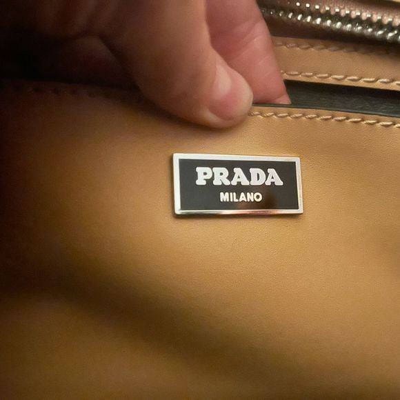 Prada Leather Purse - Picture 11 of 14